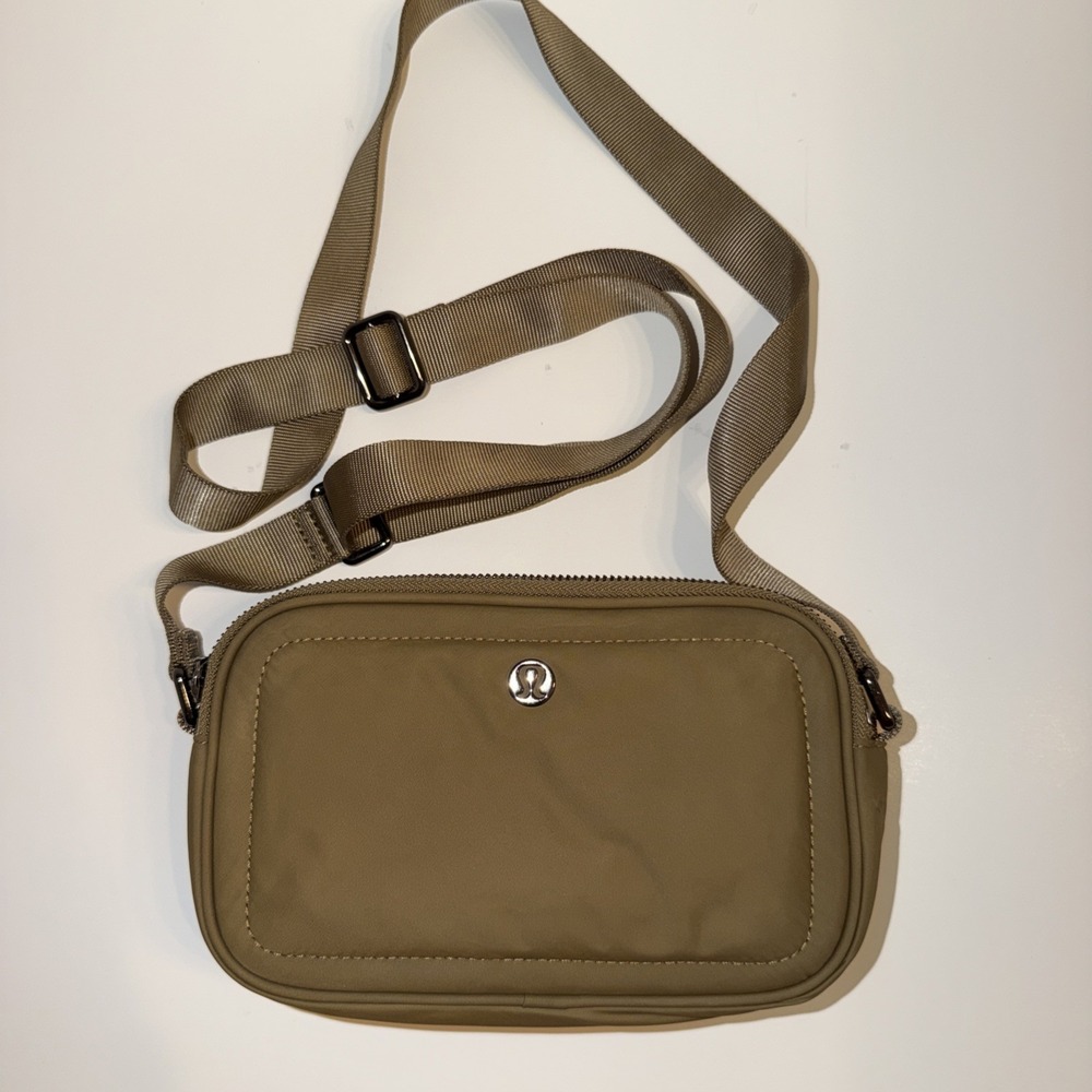 Lululemon Athletica Dark Green Mini Crossbody Bag Adjustable Strap
